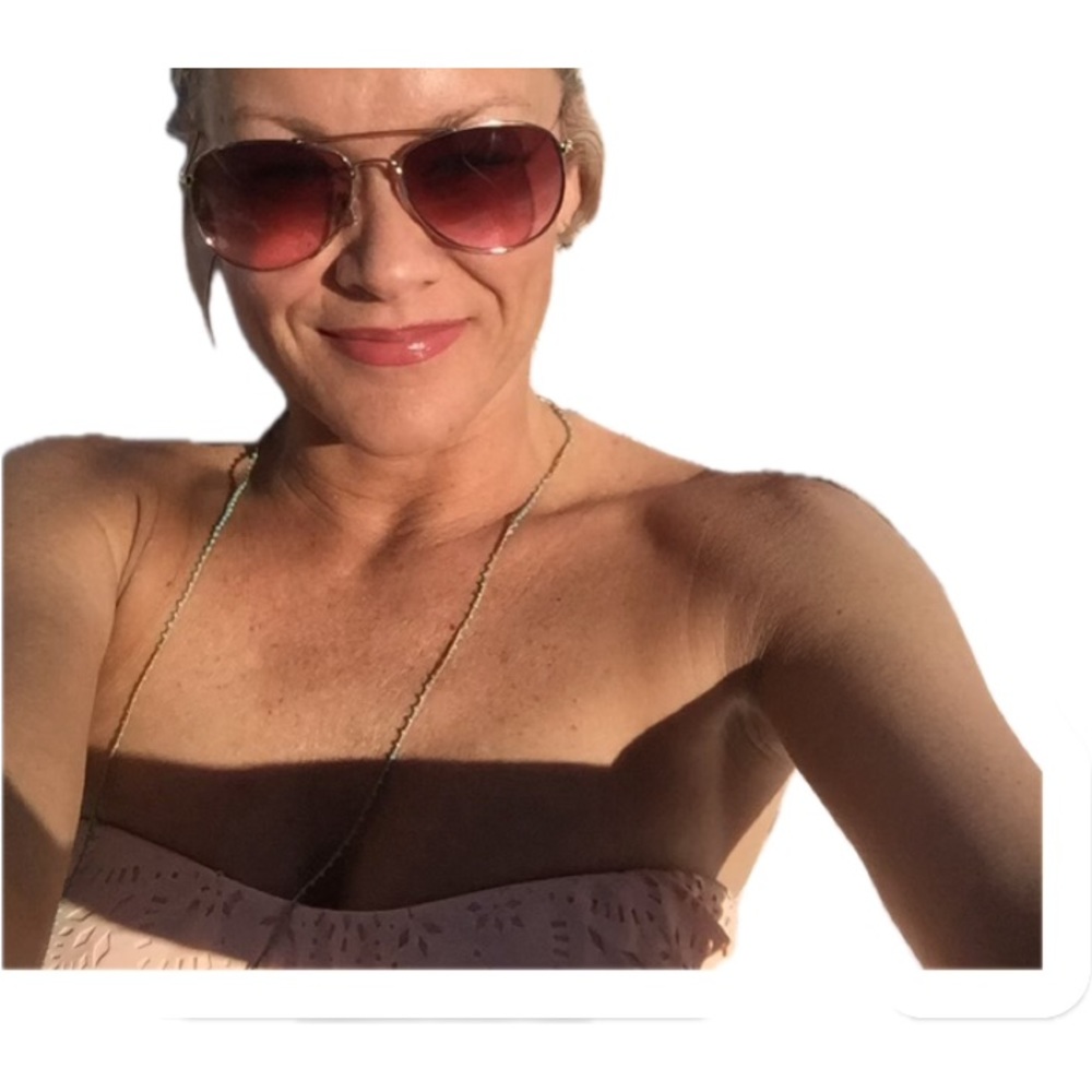 Meet your Posher, Mel